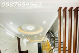 Q7 TÂN KIỂNG CÁCH MẶT TIỀN ĐƯỜNG SỐ 20M NGANG 4.1x11M GẦN CHỢ TÂN MỸ SỔ VUÔNG ĐẸP 5.xT